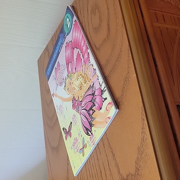 ● Book: Barbie Mariposa - Picture 4 of 8